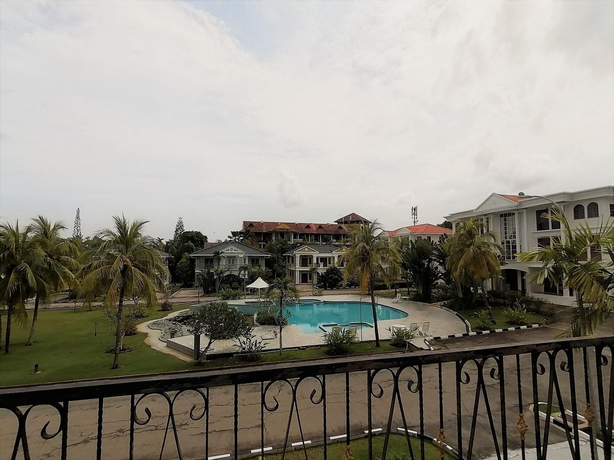 Tiara Labuan Hotel Kültér fotó