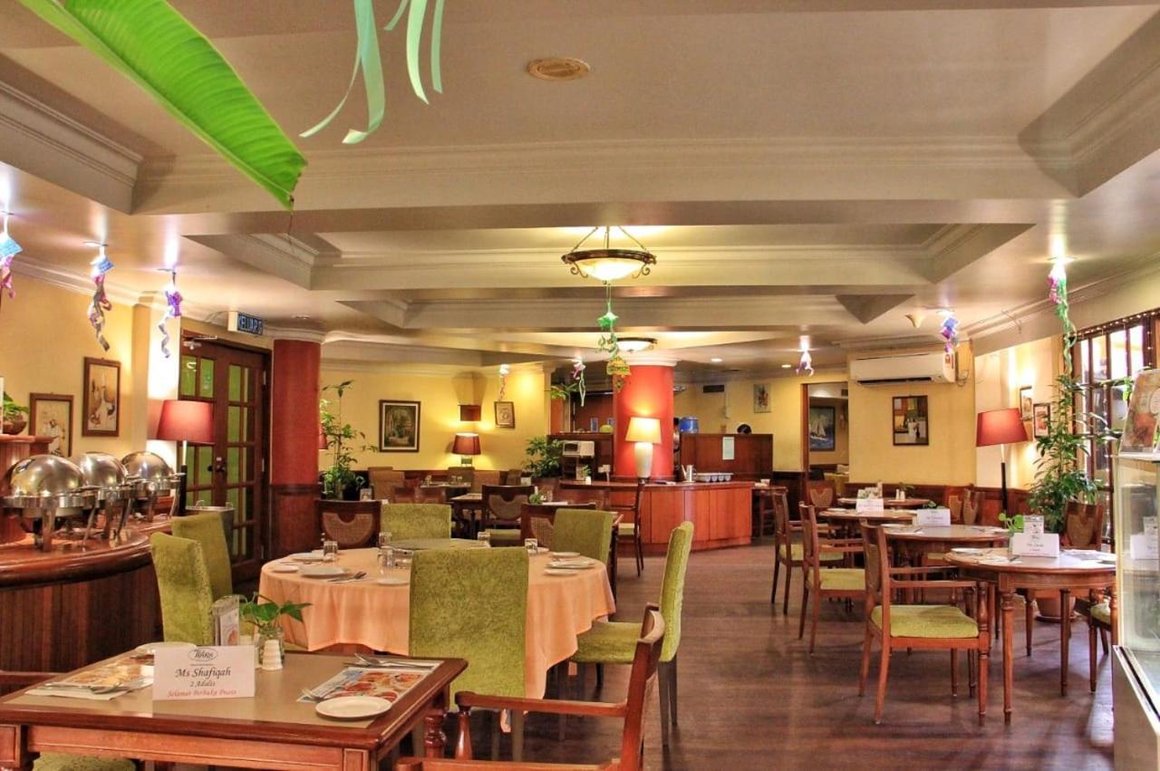 Tiara Labuan Hotel Kültér fotó