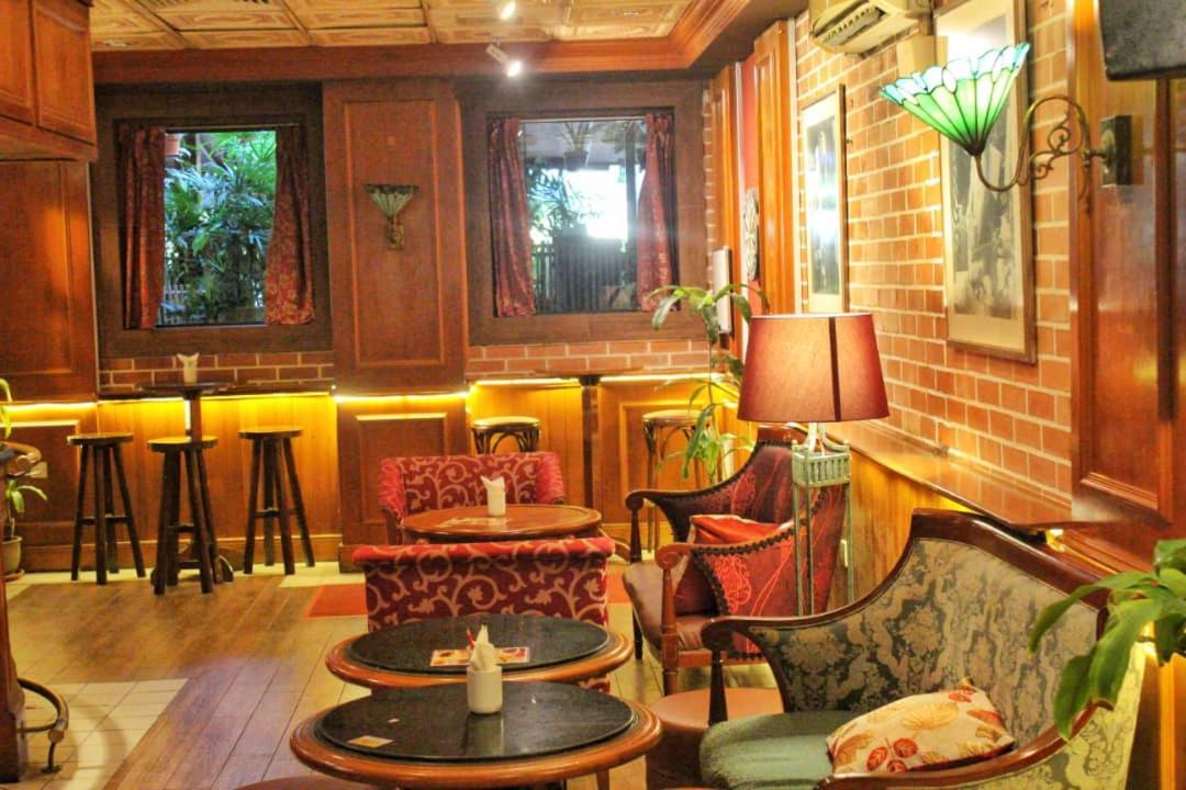 Tiara Labuan Hotel Kültér fotó