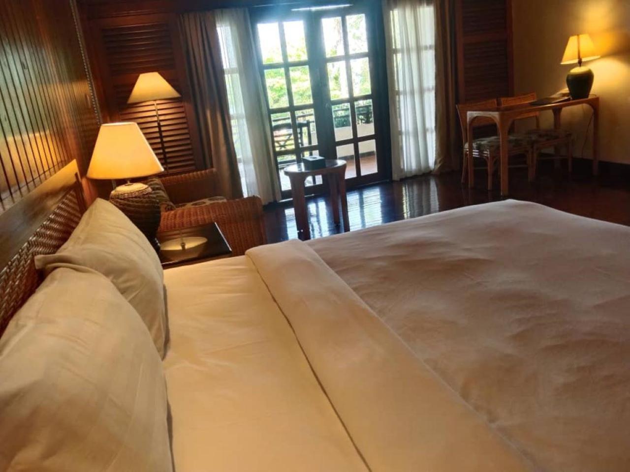Tiara Labuan Hotel Kültér fotó